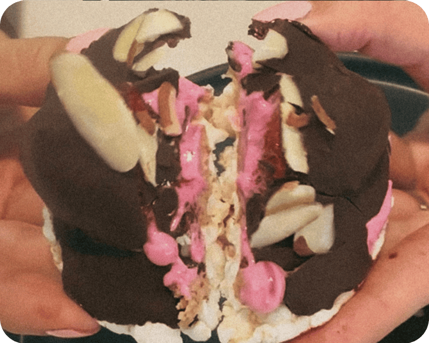 Tostadas de Arroz con Yogur Griego y Focus Booster